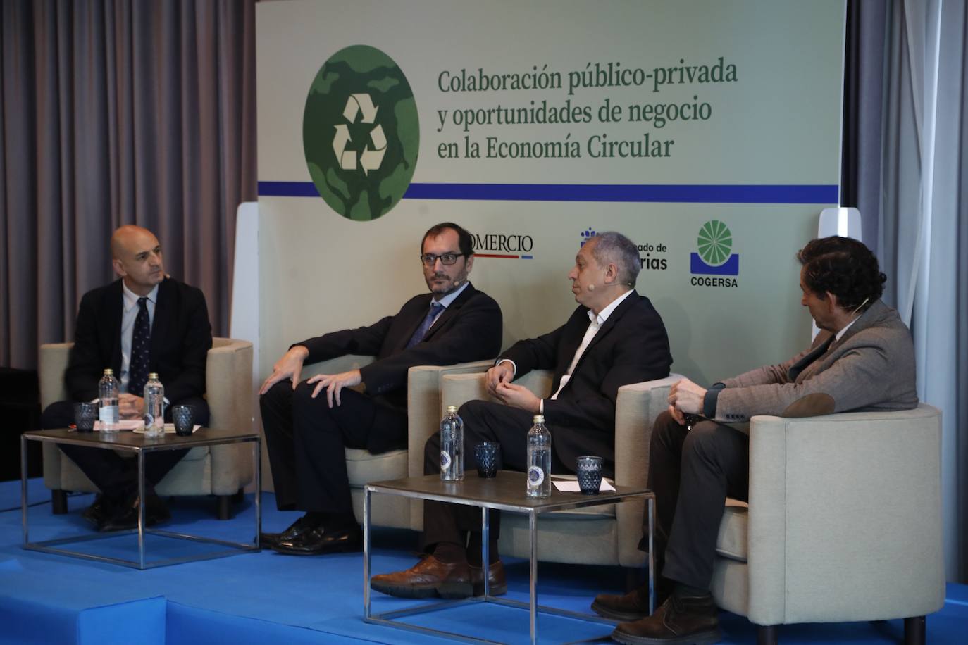 Fotos: Jornada &#039;Colaboración público-privada y oportunidades de negocio de la economía circular&#039;