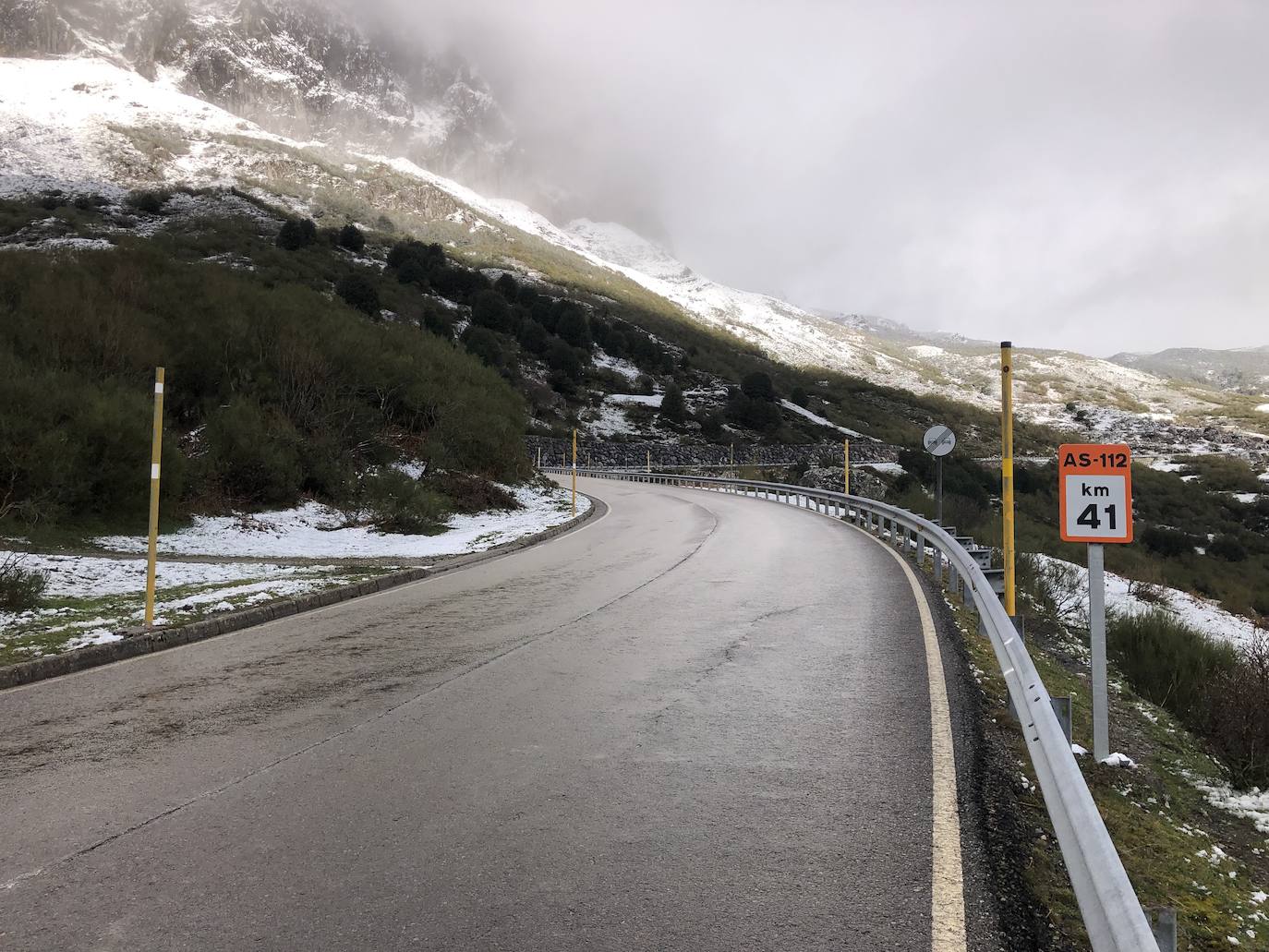 Fotos:Asturias luce las primeras nieves