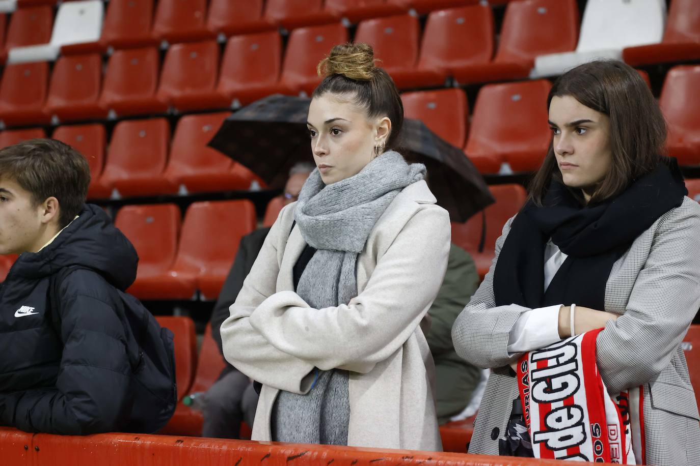 Fotos: ¿Estuviste en el Sporting - Leganés? ¡Búscate!