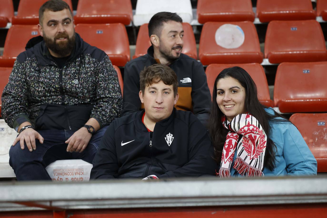 Fotos: ¿Estuviste en el Sporting - Leganés? ¡Búscate!