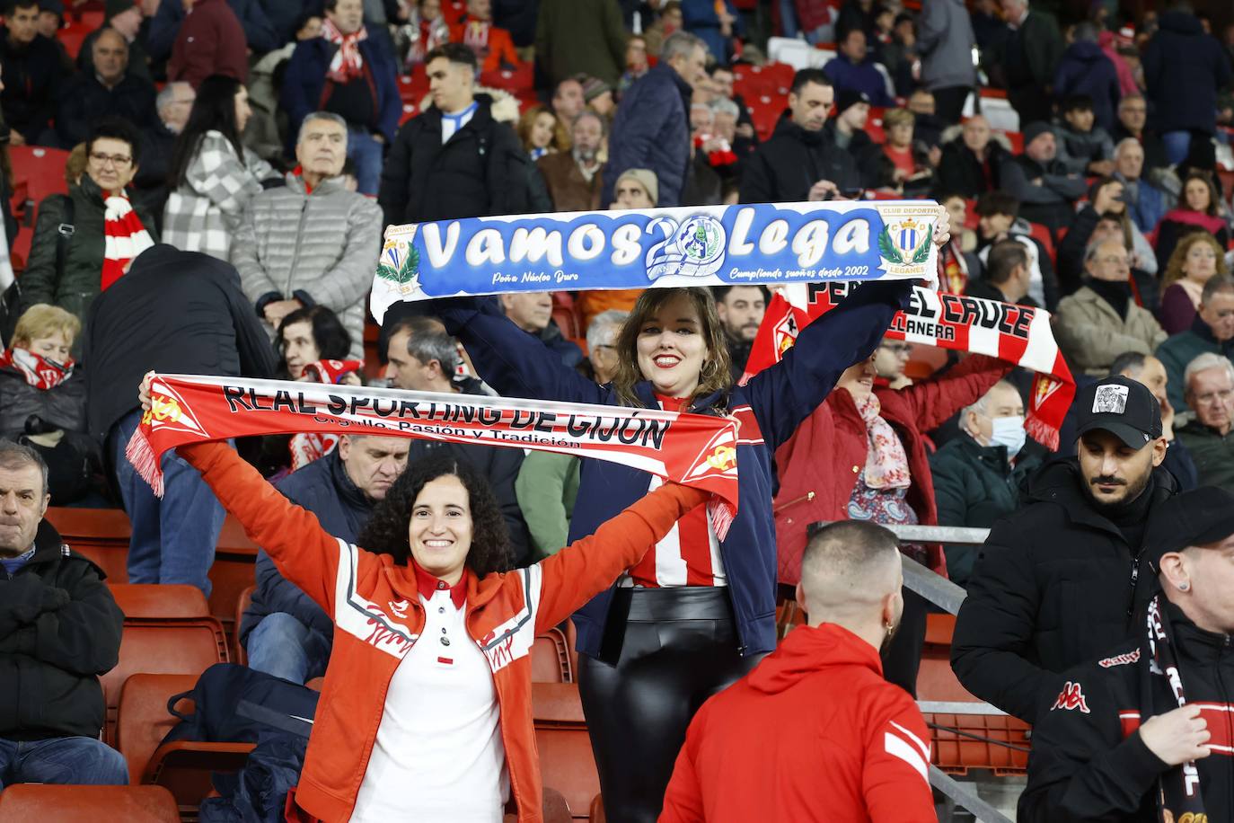 Fotos: ¿Estuviste en el Sporting - Leganés? ¡Búscate!