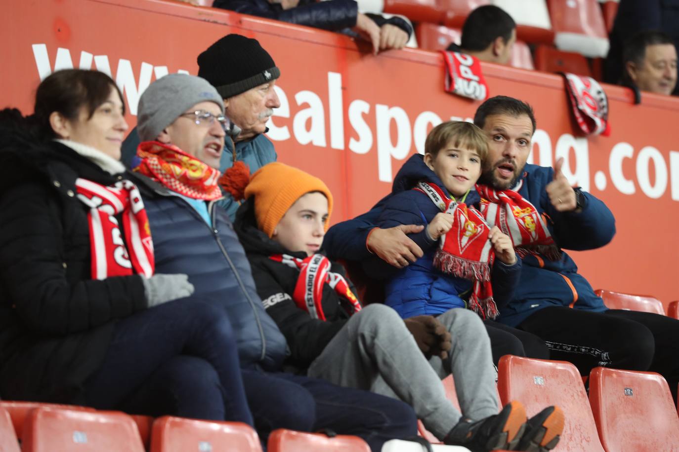 Fotos: ¿Estuviste en el Sporting - Leganés? ¡Búscate!