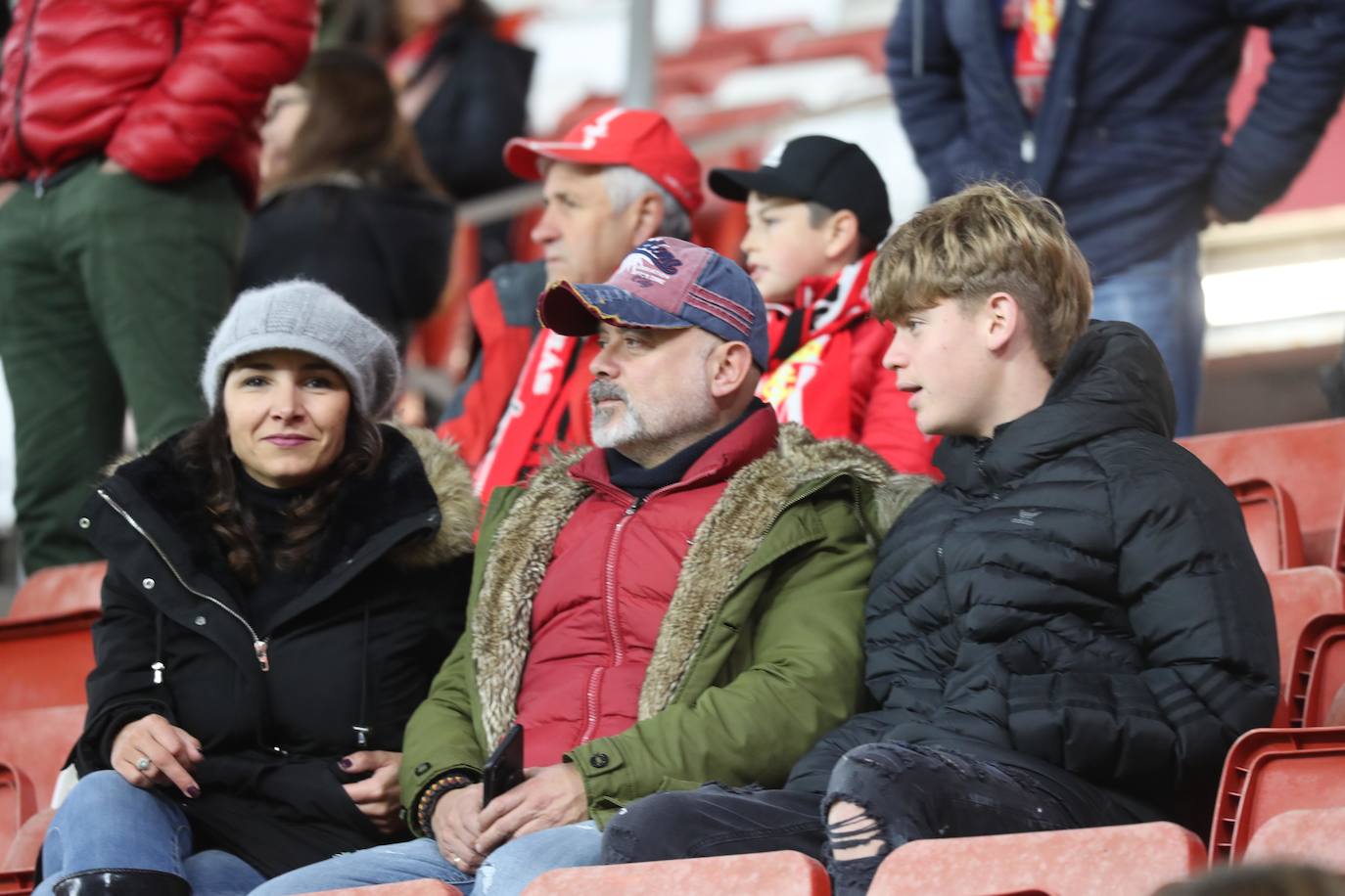 Fotos: ¿Estuviste en el Sporting - Leganés? ¡Búscate!