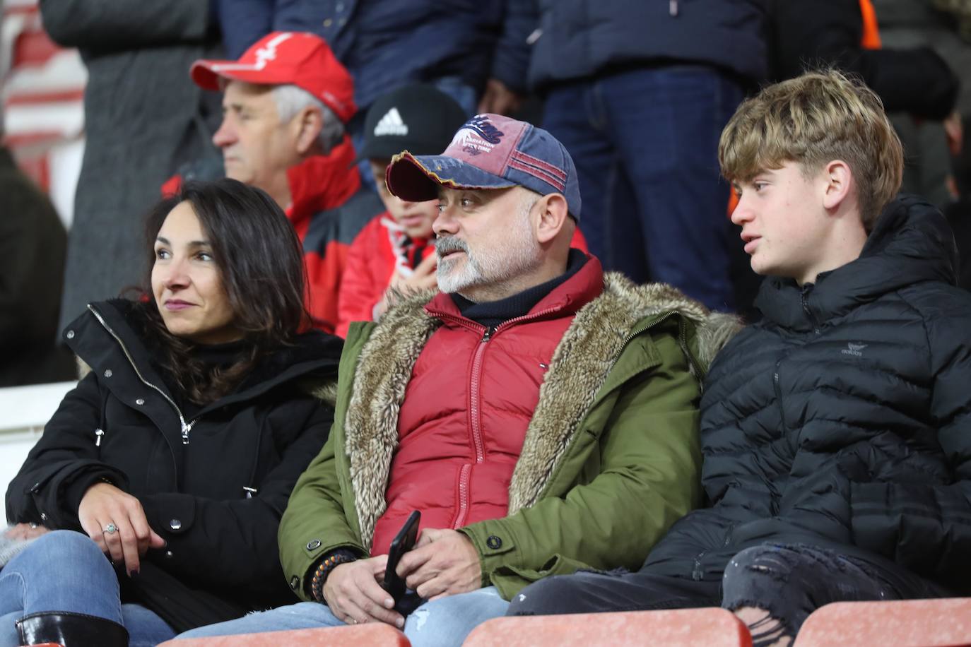 Fotos: ¿Estuviste en el Sporting - Leganés? ¡Búscate!