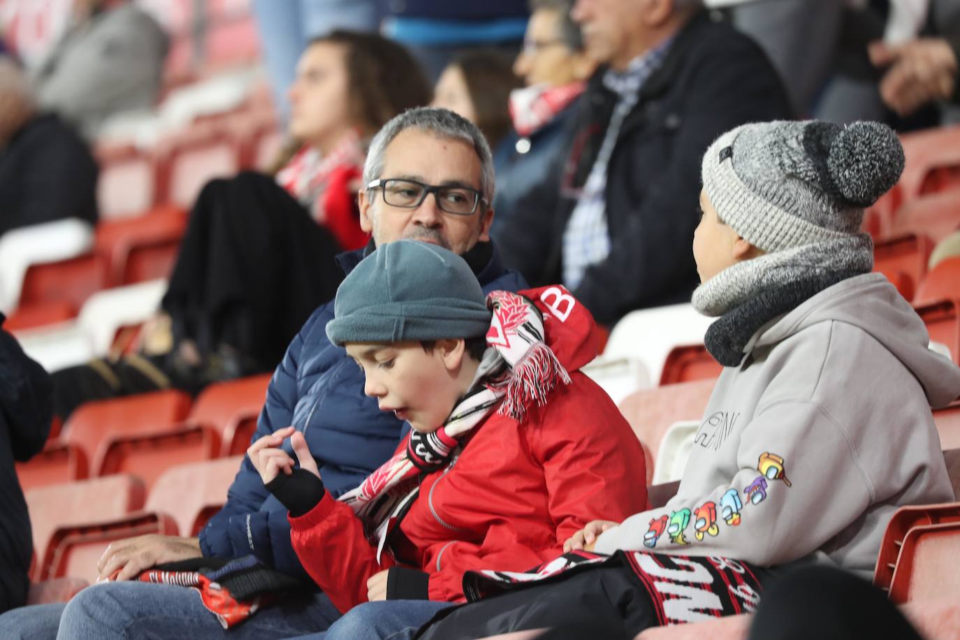 Fotos: ¿Estuviste en el Sporting - Leganés? ¡Búscate!