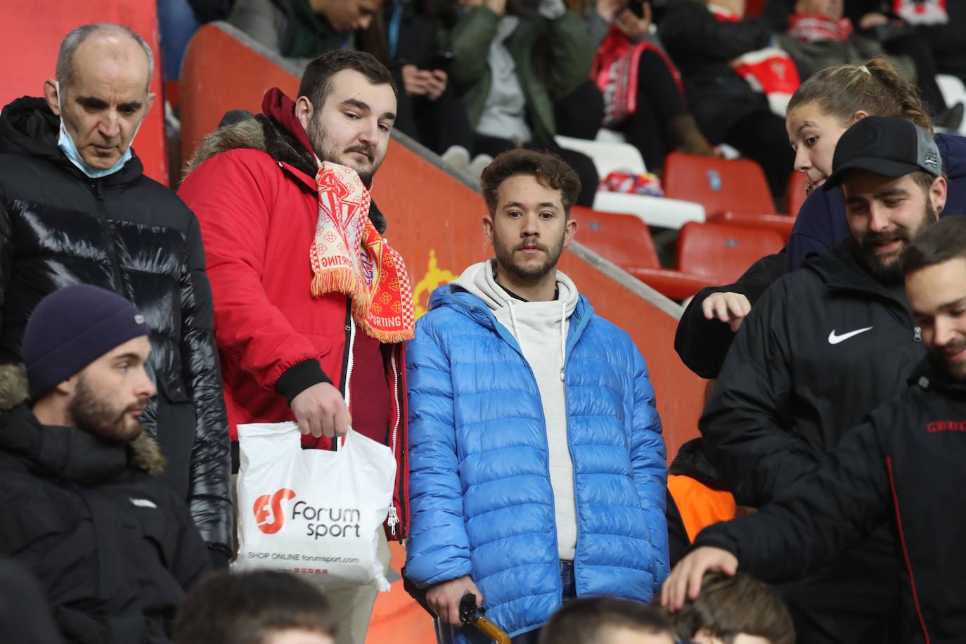 Fotos: ¿Estuviste en el Sporting - Leganés? ¡Búscate!