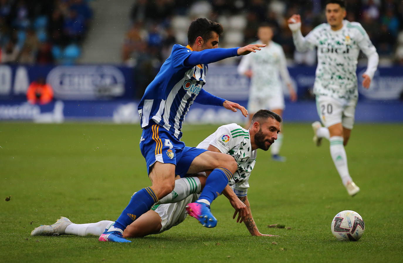 Fotos: Las mejores jugadas del Ponferradina - Real Oviedo