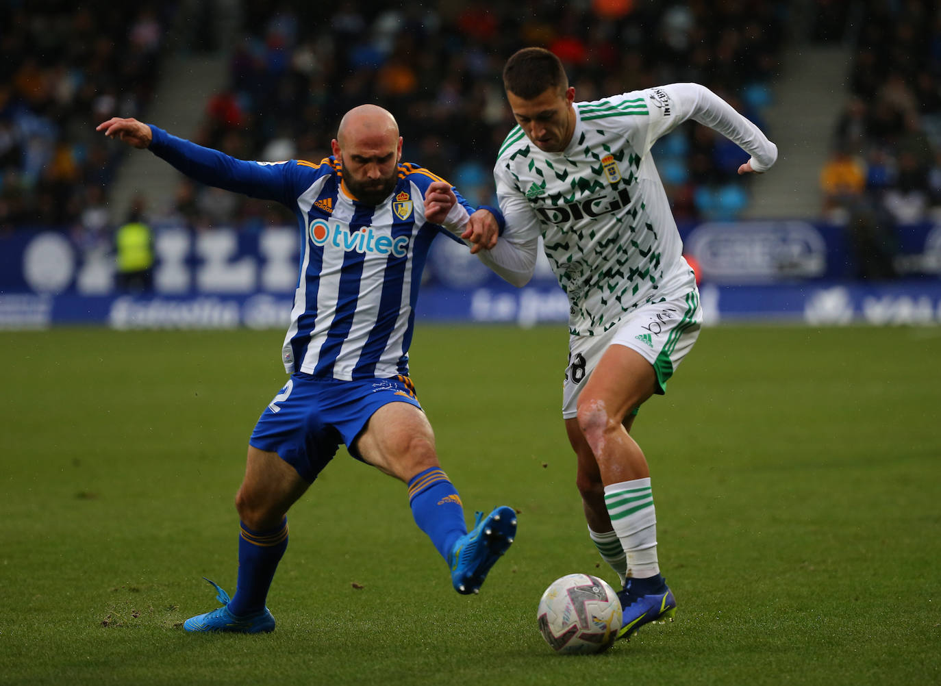 Fotos: Las mejores jugadas del Ponferradina - Real Oviedo