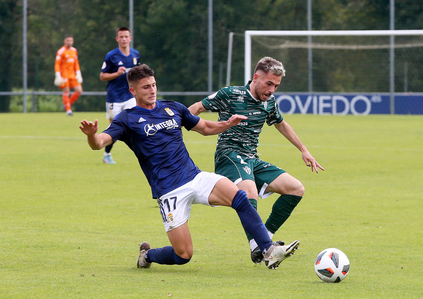 Fotos: Las mejores jugadas del Vetusta - Guijuelo