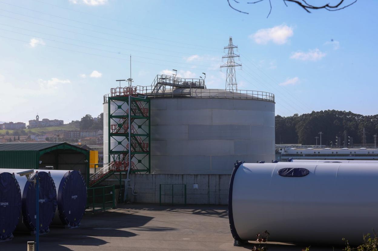 Los proyectos de Fertiberia incrementarán los tráficos en el puerto de Avilés. 