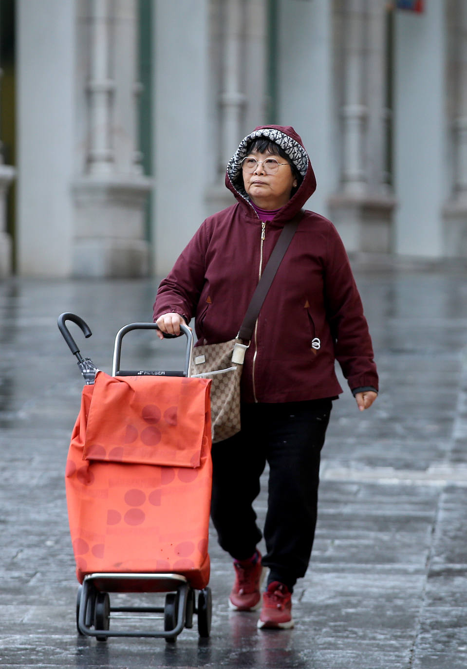 Fotos: El viento y el oleaje marcan el tiempo en Asturias