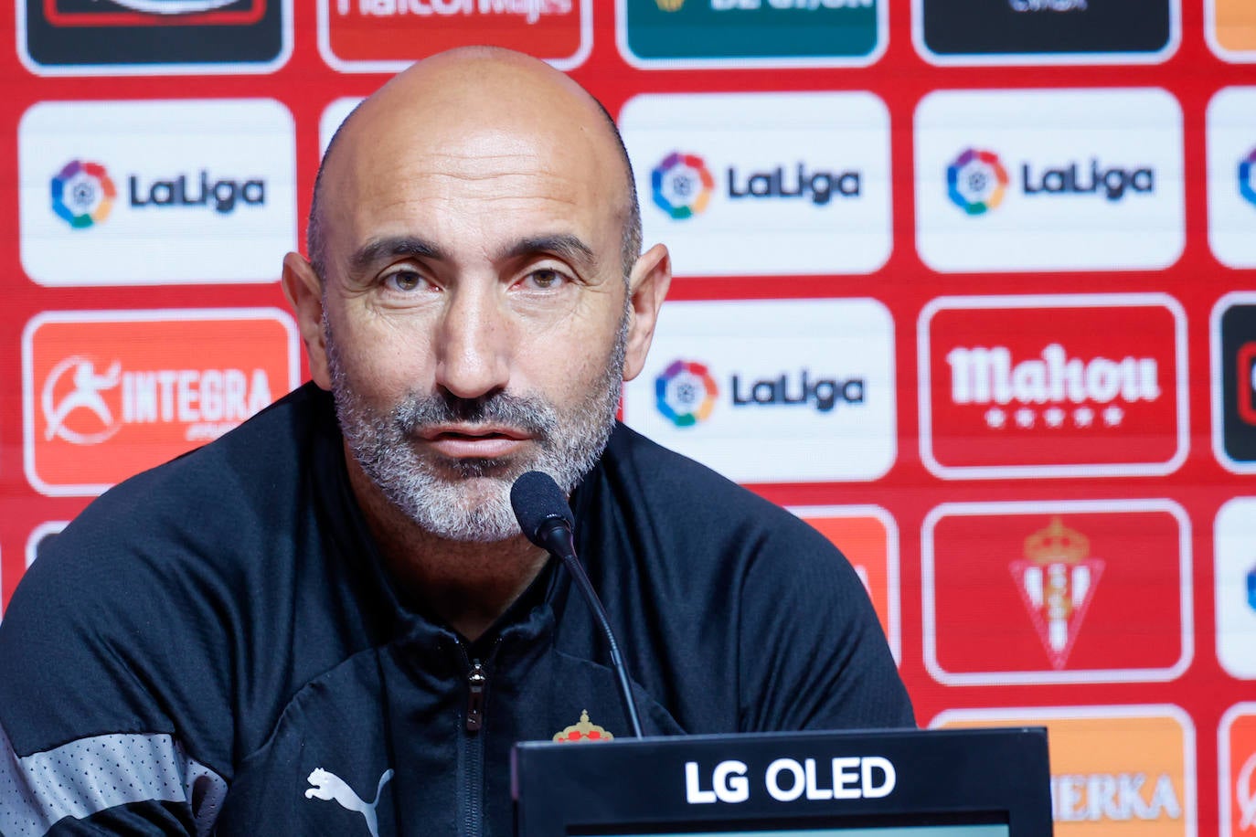 Abelardo: «Me gustaría seguir en el proyecto del Sporting» 