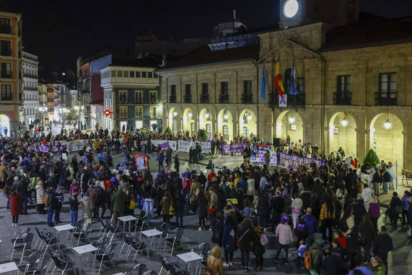 Fotos: Marcha por la igualdad en Avilés para erradicar la violencia de género