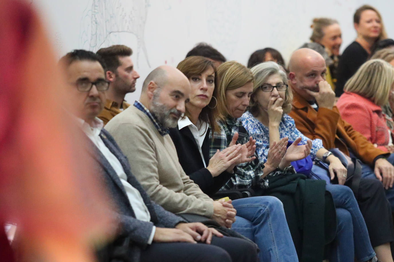 Fotos: Moda asturiana repleta de color y fantasía