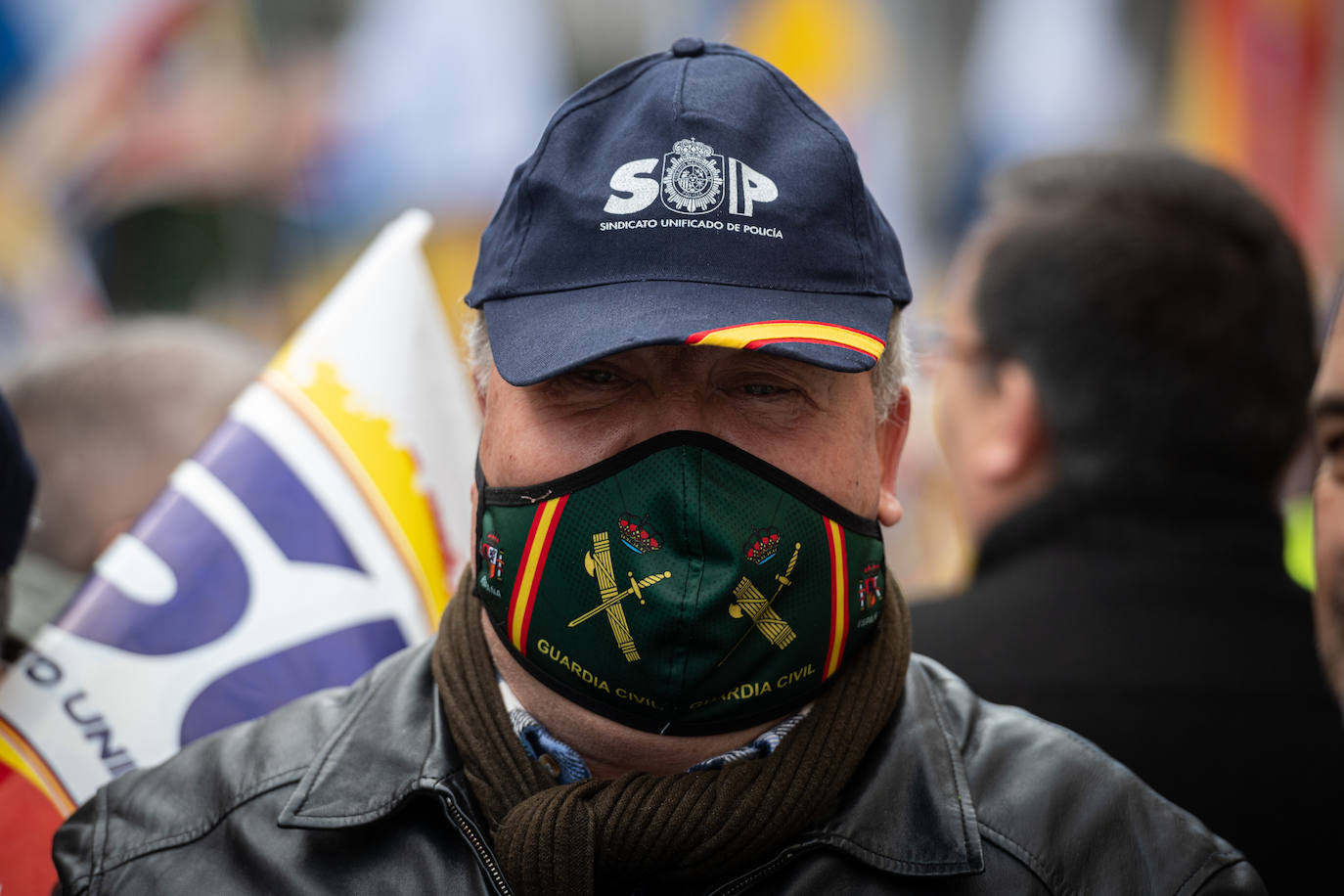 Fotos: «Este Gobierno discrimina a policías y guardias civiles»