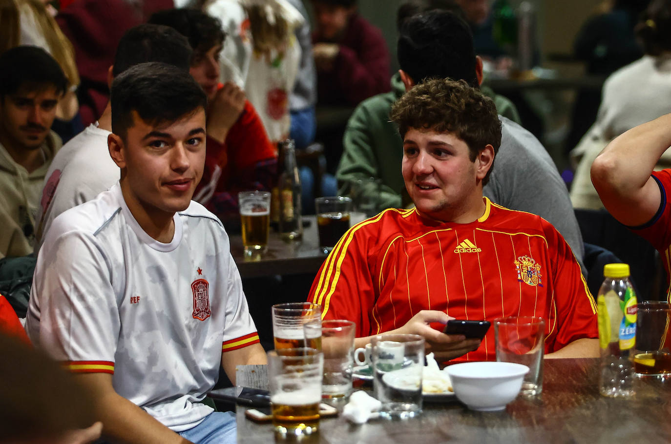 Fotos: Asturias anima a La Roja