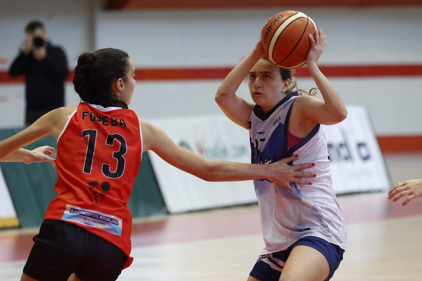 Fotos: Las mejores jugadas del CDB Fodeba - Alecar Skoda Atlética