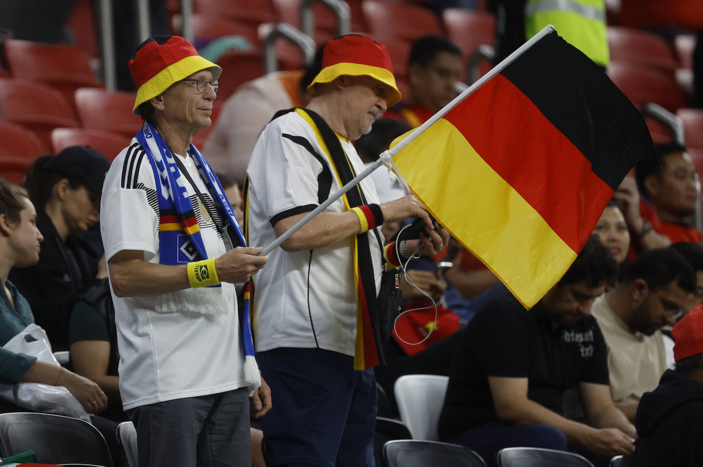 El duelo entre las aficiones