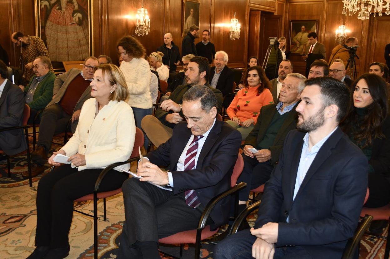 Presentación del estudio informativo en el Ayuntamiento. 