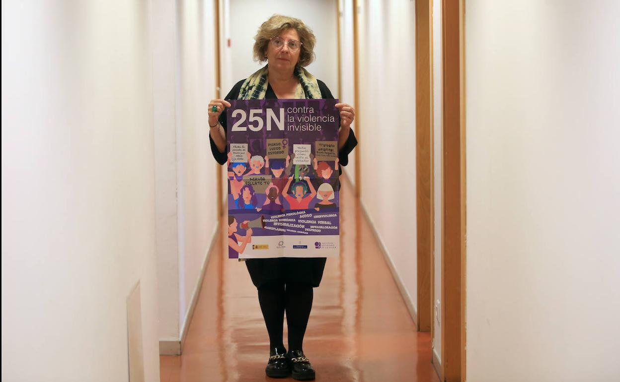 Eugenia Prendes, fiscal delegada de violencia de género y violencia doméstica, en la Fiscalía. 