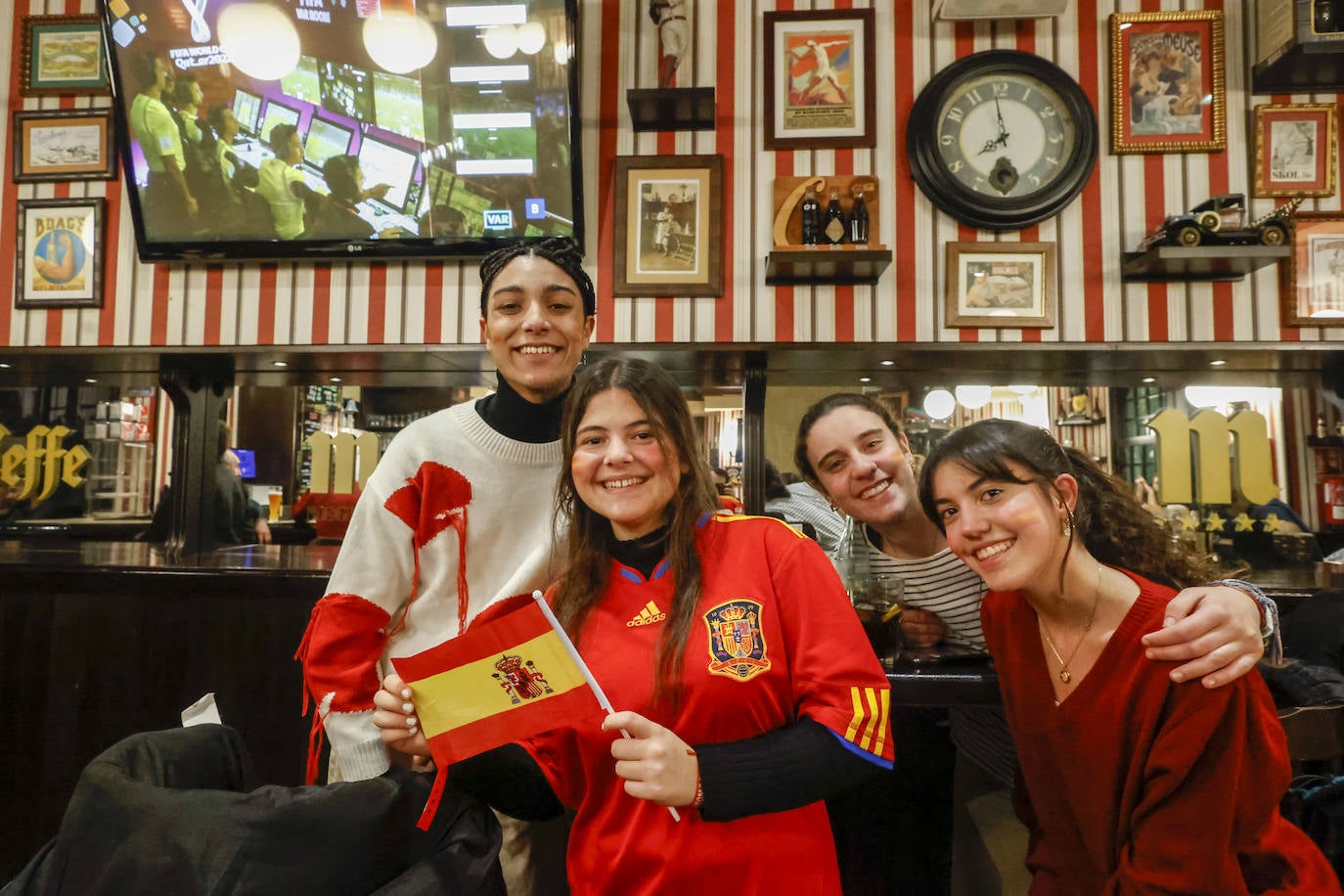 Fotos: Así se ha vivido el Japón - España desde Asturias