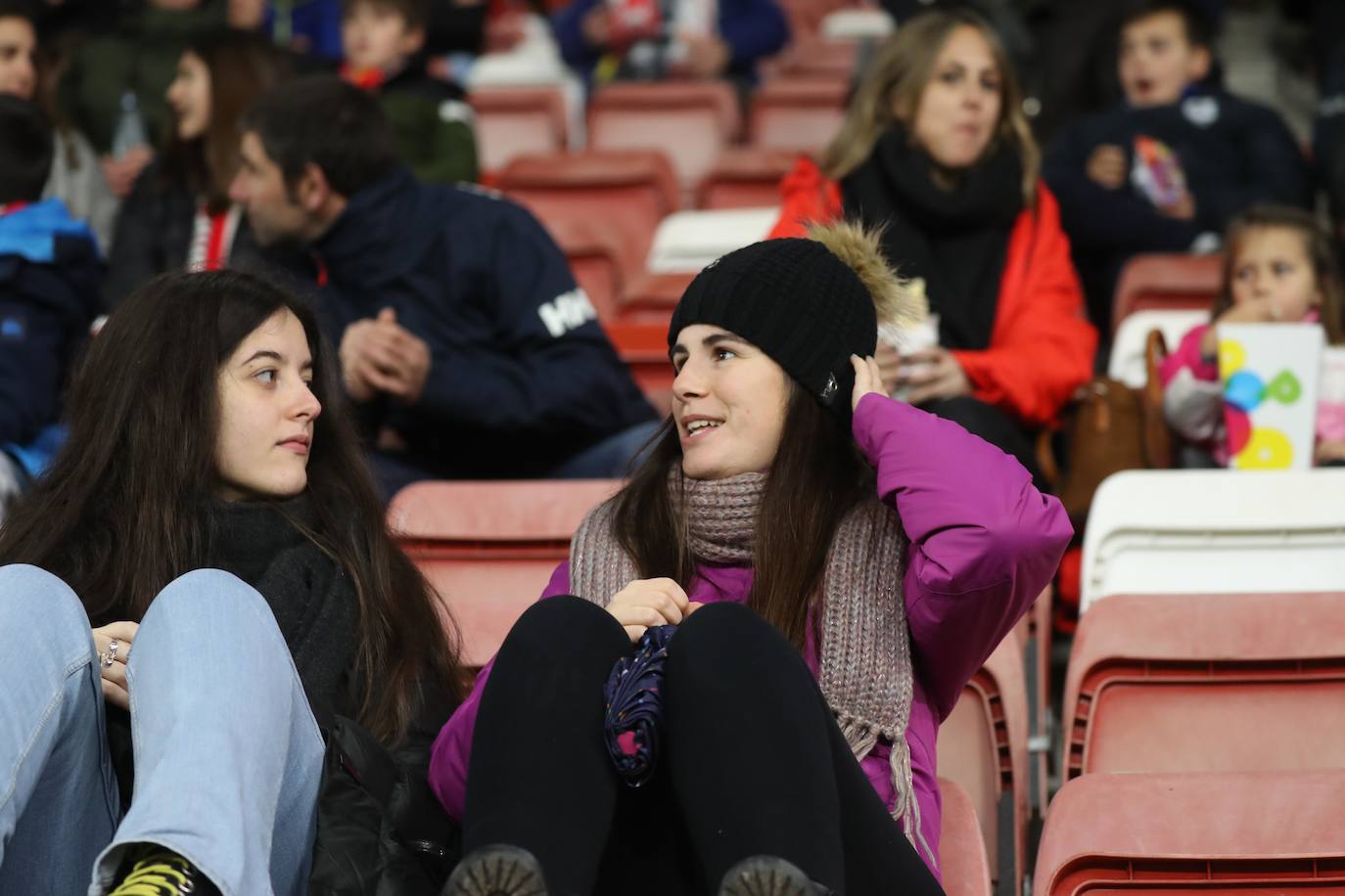 Fotos: ¿Estuviste en el Sporting - Las Palmas? ¡Búscate!