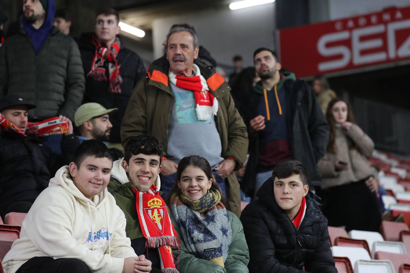 Fotos: ¿Estuviste en el Sporting - Las Palmas? ¡Búscate!