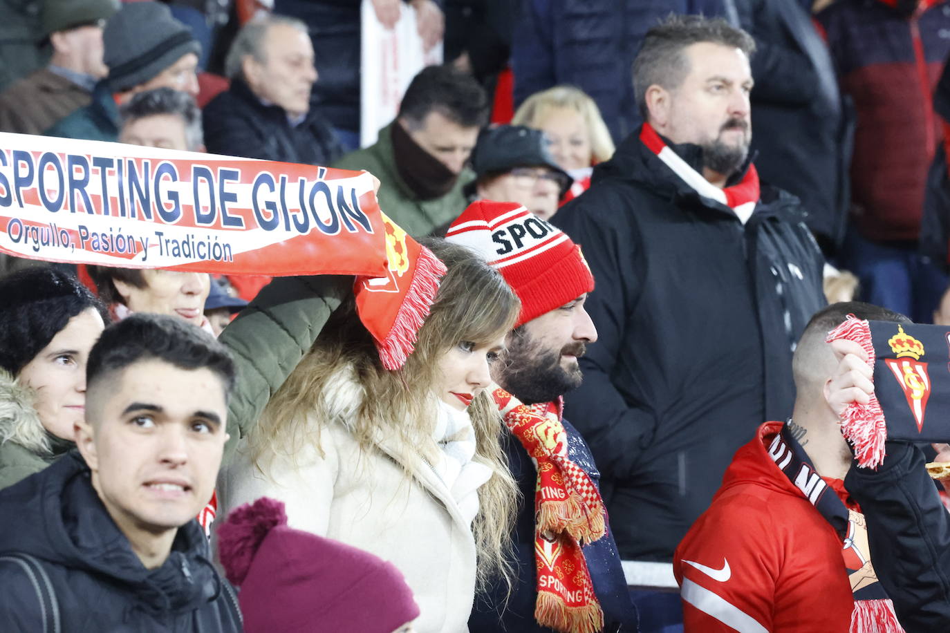 Fotos: ¿Estuviste en el Sporting - Las Palmas? ¡Búscate!