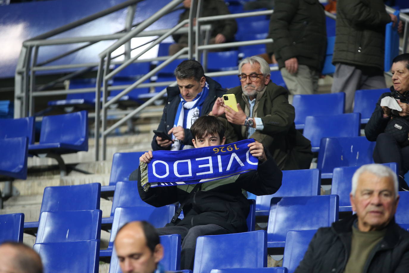 Fotos: ¿Estuviste en el Real Oviedo - Las Palmas? ¡Búscate!