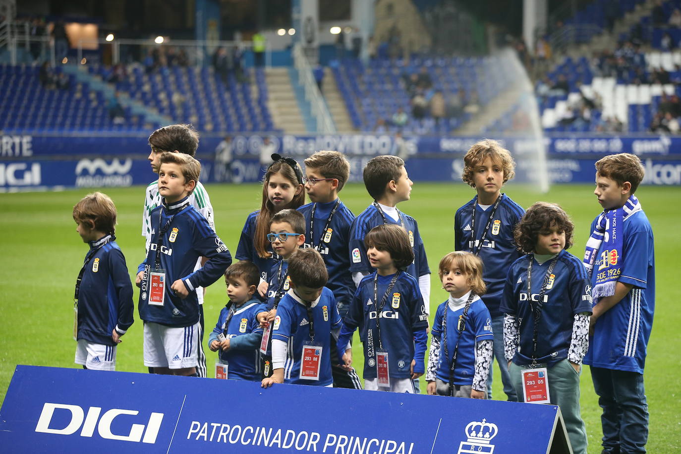 Fotos: ¿Estuviste en el Real Oviedo - Las Palmas? ¡Búscate!