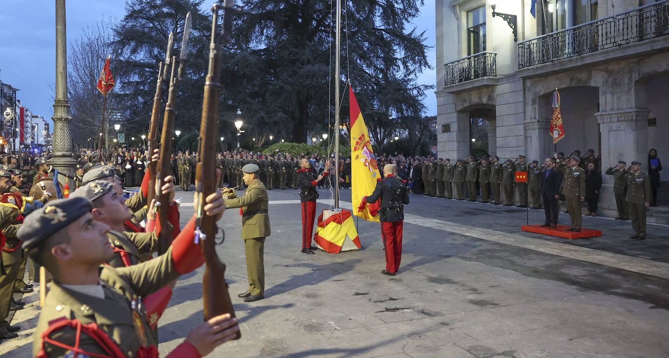 Fotos: Entrega de la Medalla de Oro al Regimiento «Príncipe» número 3 en Siero