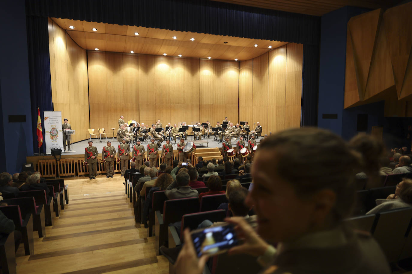 Fotos: Entrega de la Medalla de Oro al Regimiento «Príncipe» número 3 en Siero