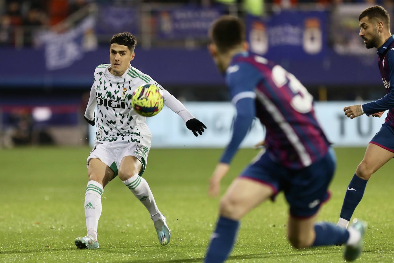 Fotos: Las mejores jugadas del Eibar - Real Oviedo