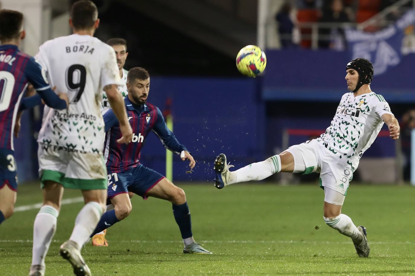 Fotos: Las mejores jugadas del Eibar - Real Oviedo
