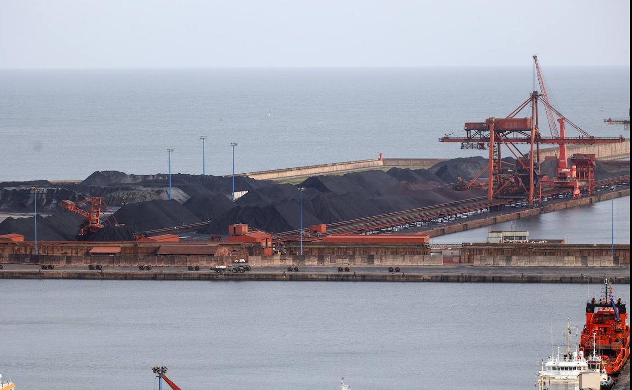 Terminal de graneles sólidos de El Musel.