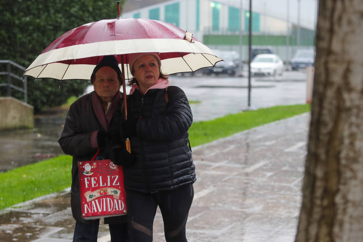 Fotos: Un frente cálido deja este lunes lluvias por toda la región