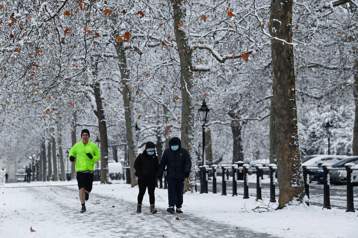 Fotos: Un temporal de nieve paraliza el Reino Unido