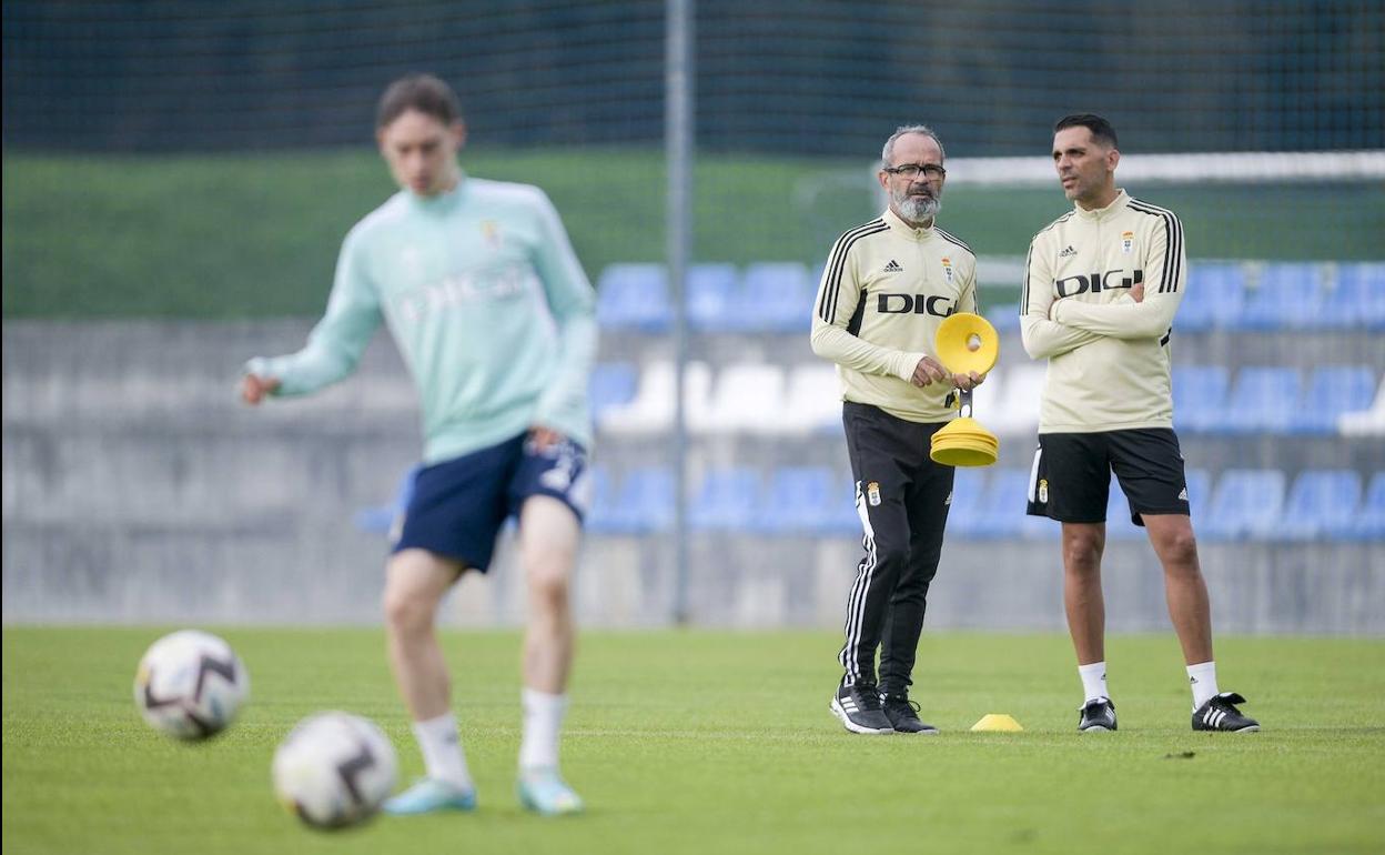 Costas se entrena con normalidad, pero Marcelo no completa