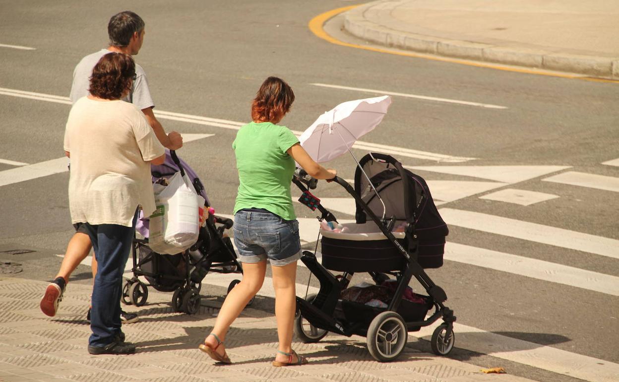 Las claves de la nueva Ley de Familias: ¿Qué nuevos permisos y ayudas tendrán los trabajadores y hogares?