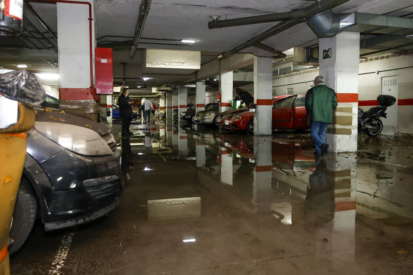 Fotos: Las fuertes lluvias causan incidentes en Gijón