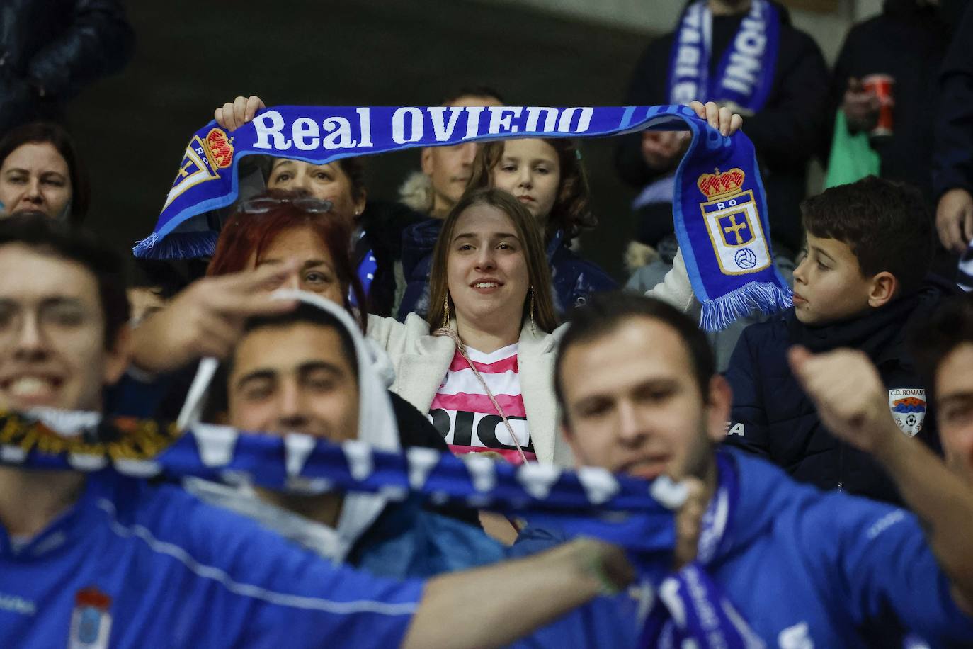 Fotos: ¿Estuviste en el derbi asturiano Real Oviedo - Sporting? ¡Búscate en el Tartiere!