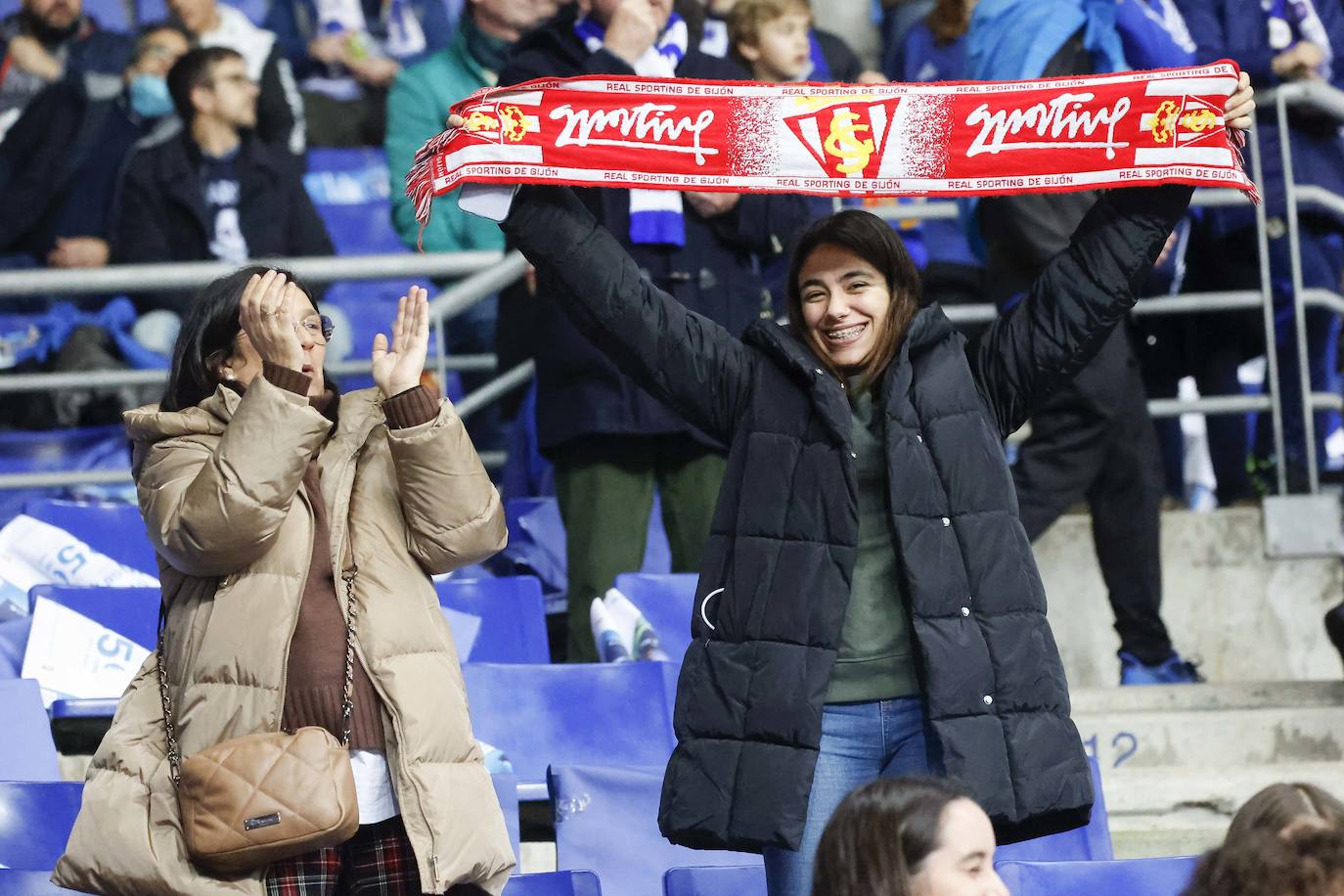 Fotos: ¿Estuviste en el derbi asturiano Real Oviedo - Sporting? ¡Búscate en el Tartiere!