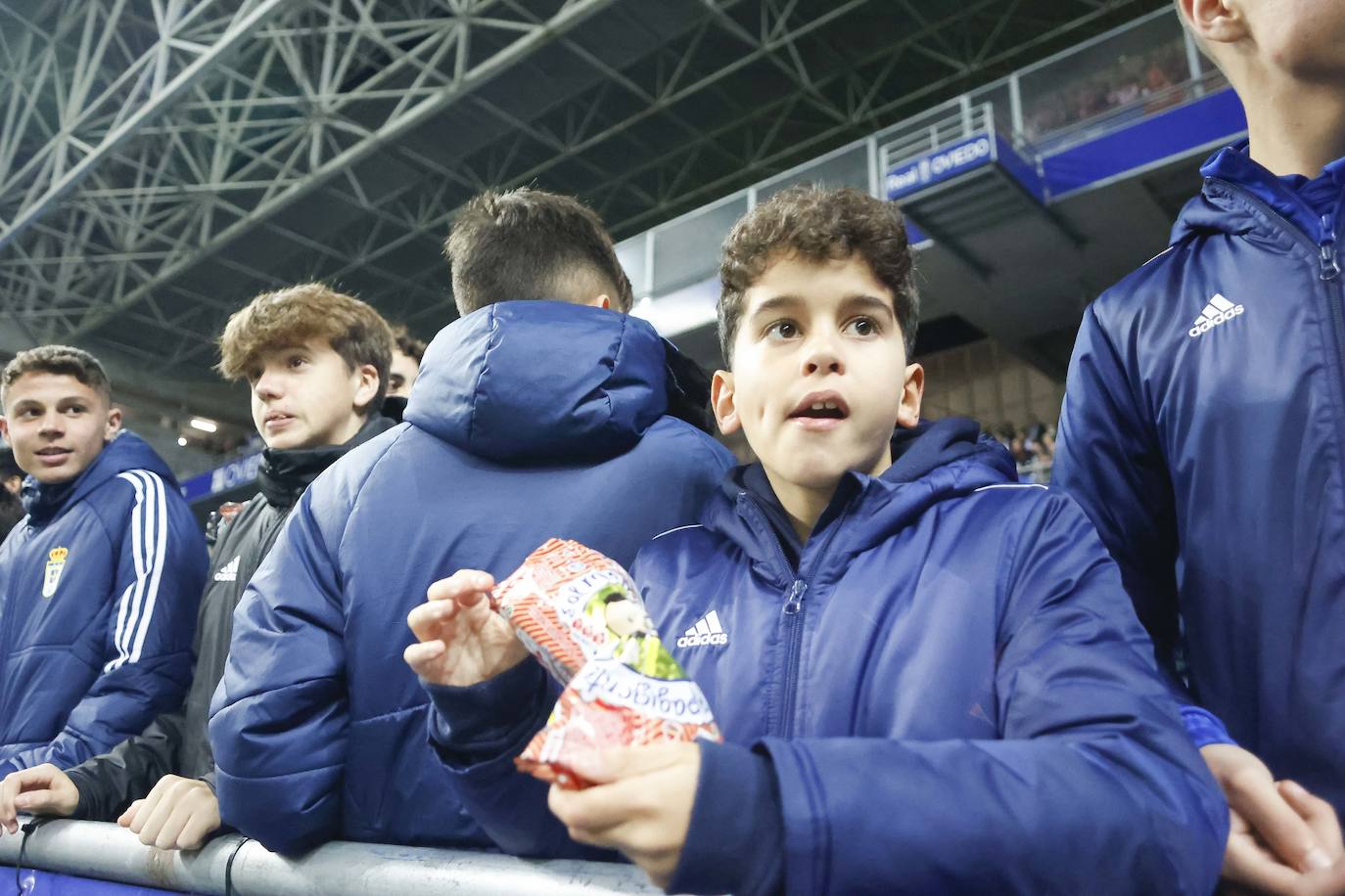 Fotos: ¿Estuviste en el derbi asturiano Real Oviedo - Sporting? ¡Búscate en el Tartiere!