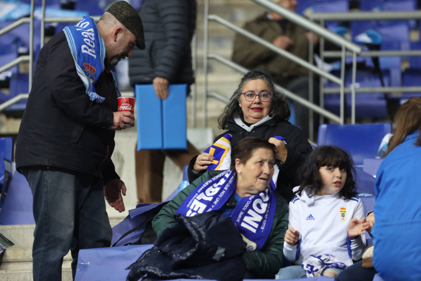 Fotos: ¿Estuviste en el derbi asturiano Real Oviedo - Sporting? ¡Búscate en el Tartiere!