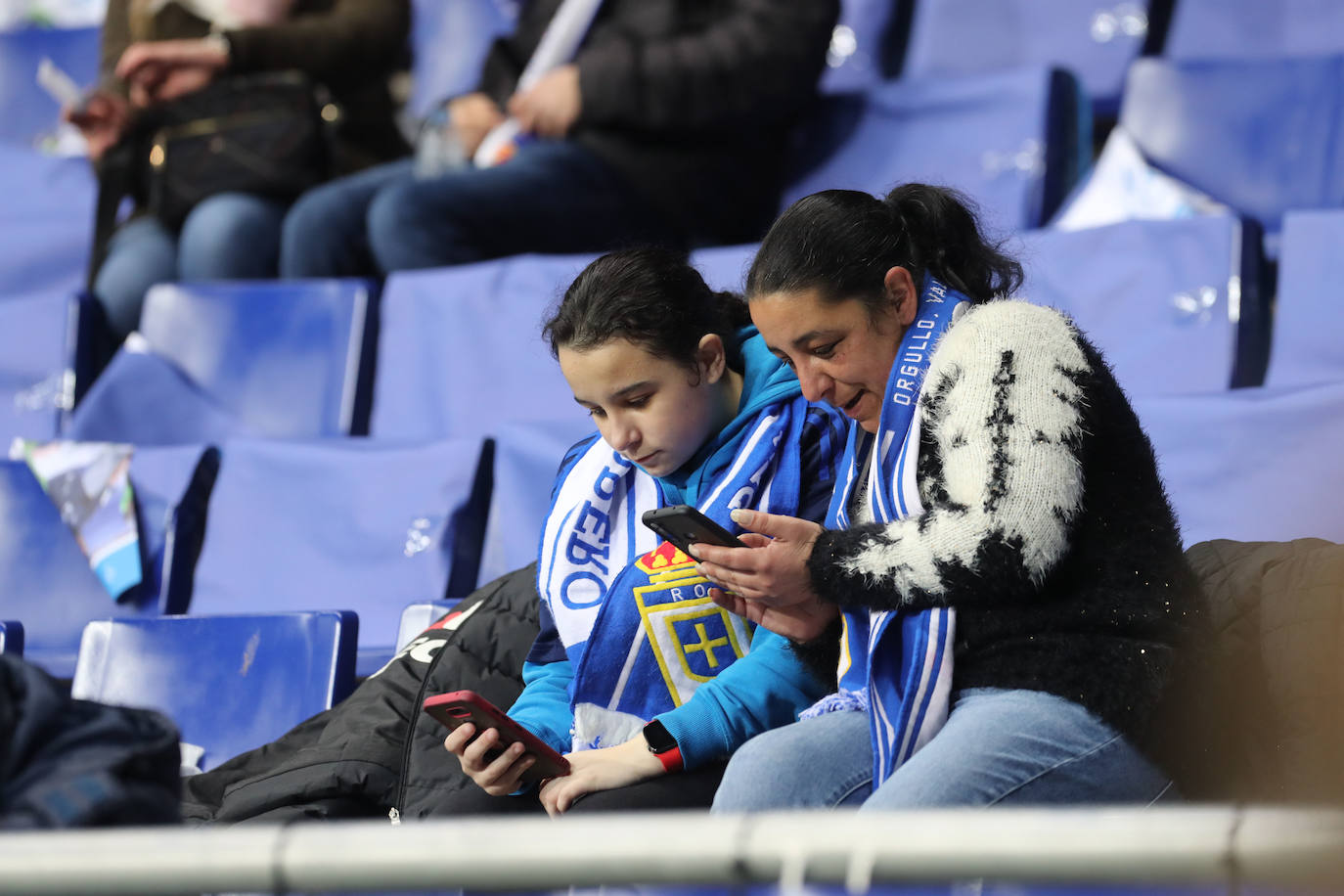 Fotos: ¿Estuviste en el derbi asturiano Real Oviedo - Sporting? ¡Búscate en el Tartiere!