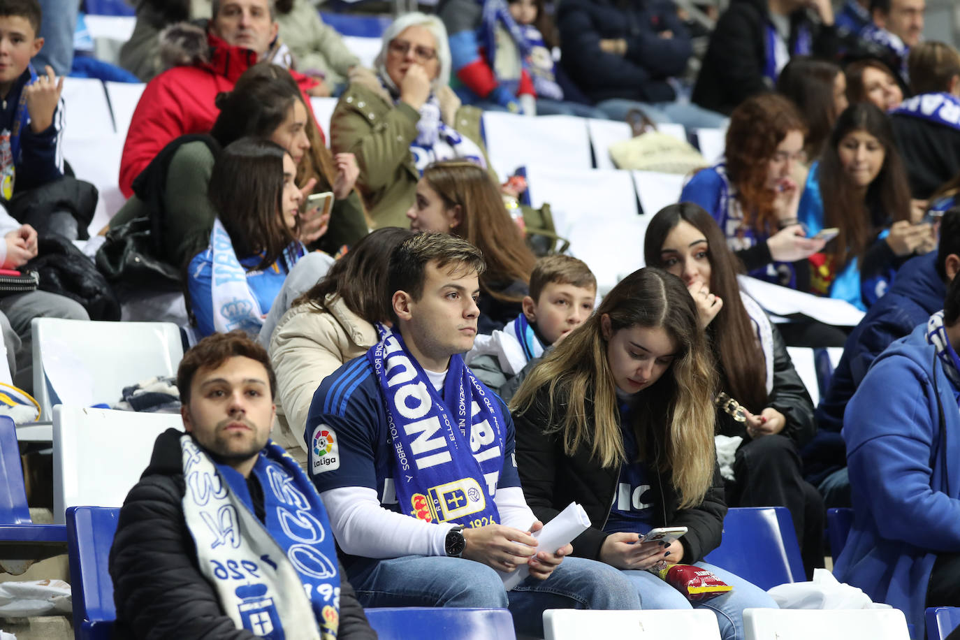 Fotos: ¿Estuviste en el derbi asturiano Real Oviedo - Sporting? ¡Búscate en el Tartiere!