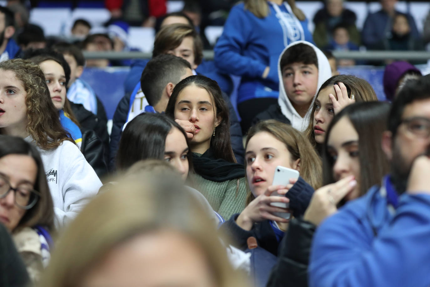 Fotos: ¿Estuviste en el derbi asturiano Real Oviedo - Sporting? ¡Búscate en el Tartiere!