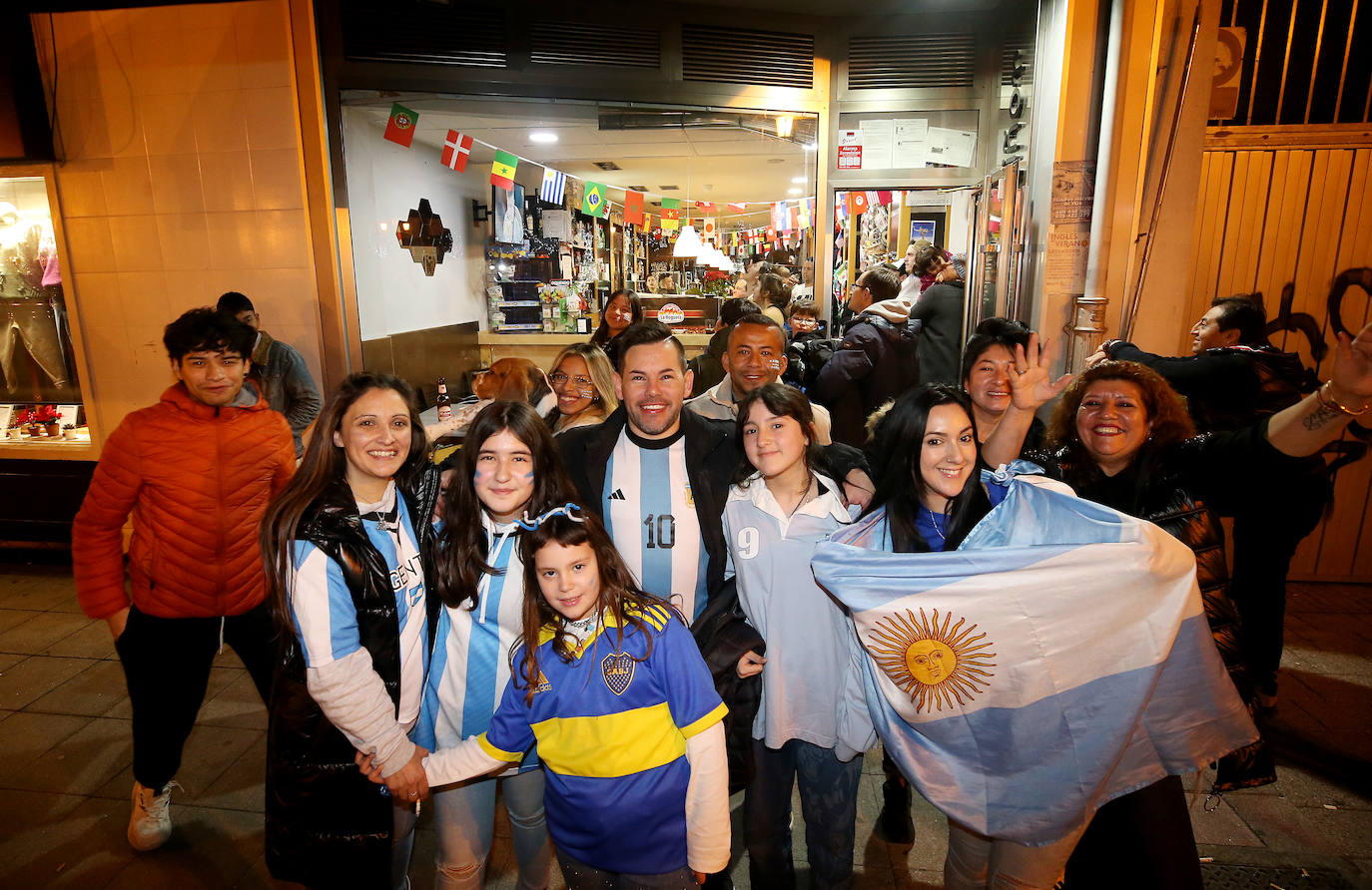 Fotos: La emoción albiceleste se siente en Asturias