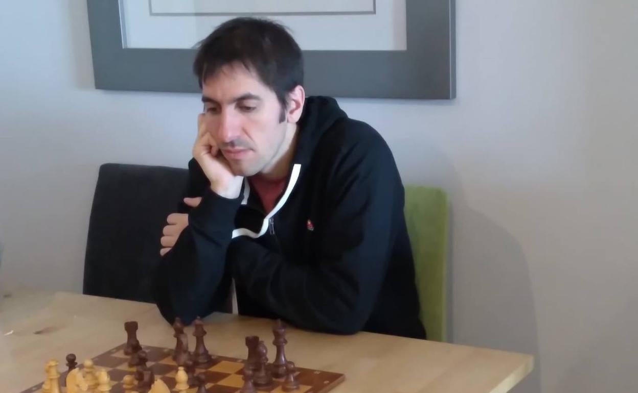 Javier Rodríguez-Uría, campeón social del Ateneo Obrero.