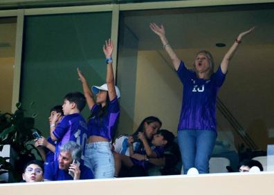 Imagen secundaria 1 - La celebración de la familia Messi tras proclamarse Argentina ganadora del Mundial de Qatar 2022.